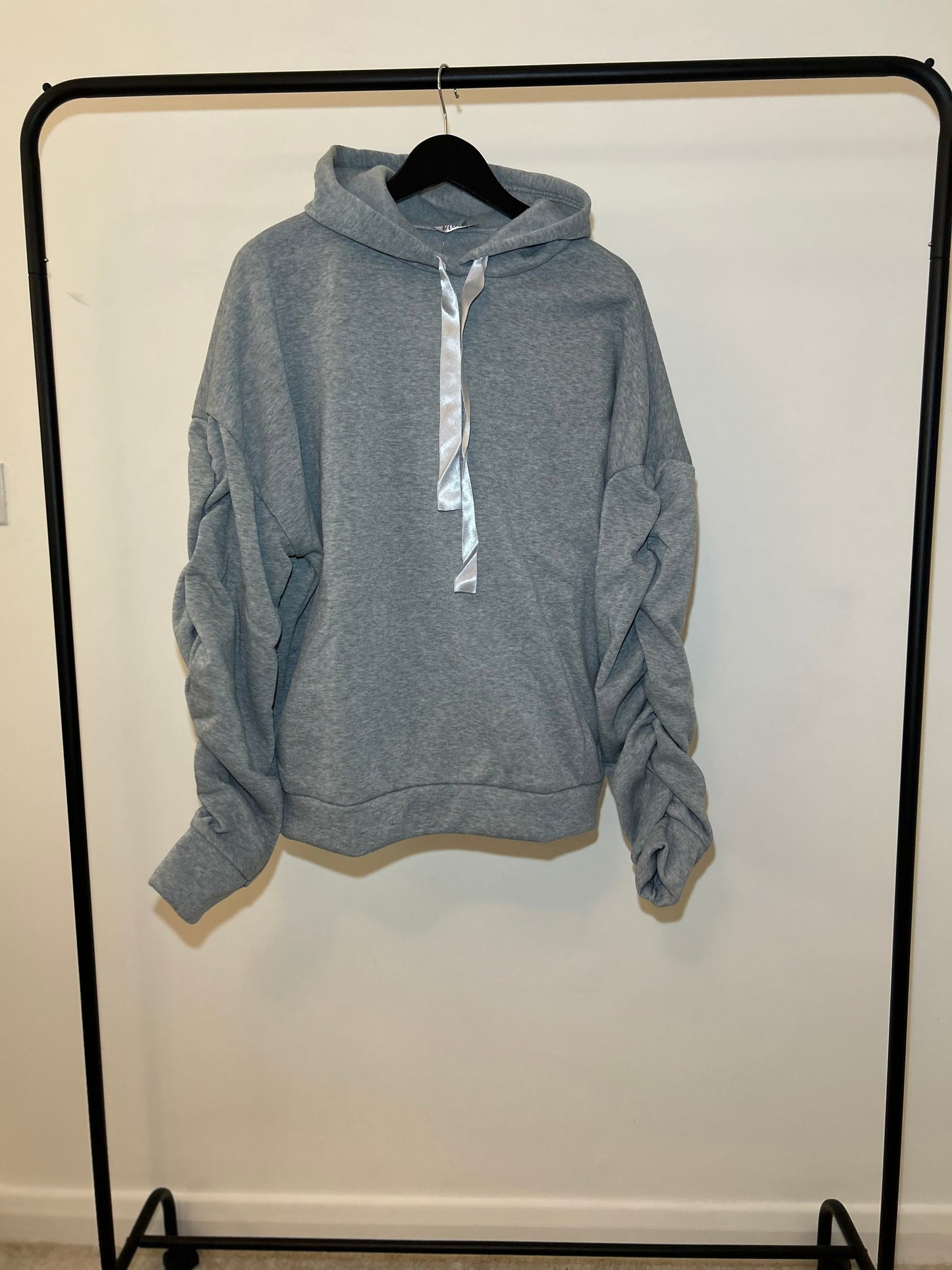 OVERSIZED RUCHED RIBBON HOODIES