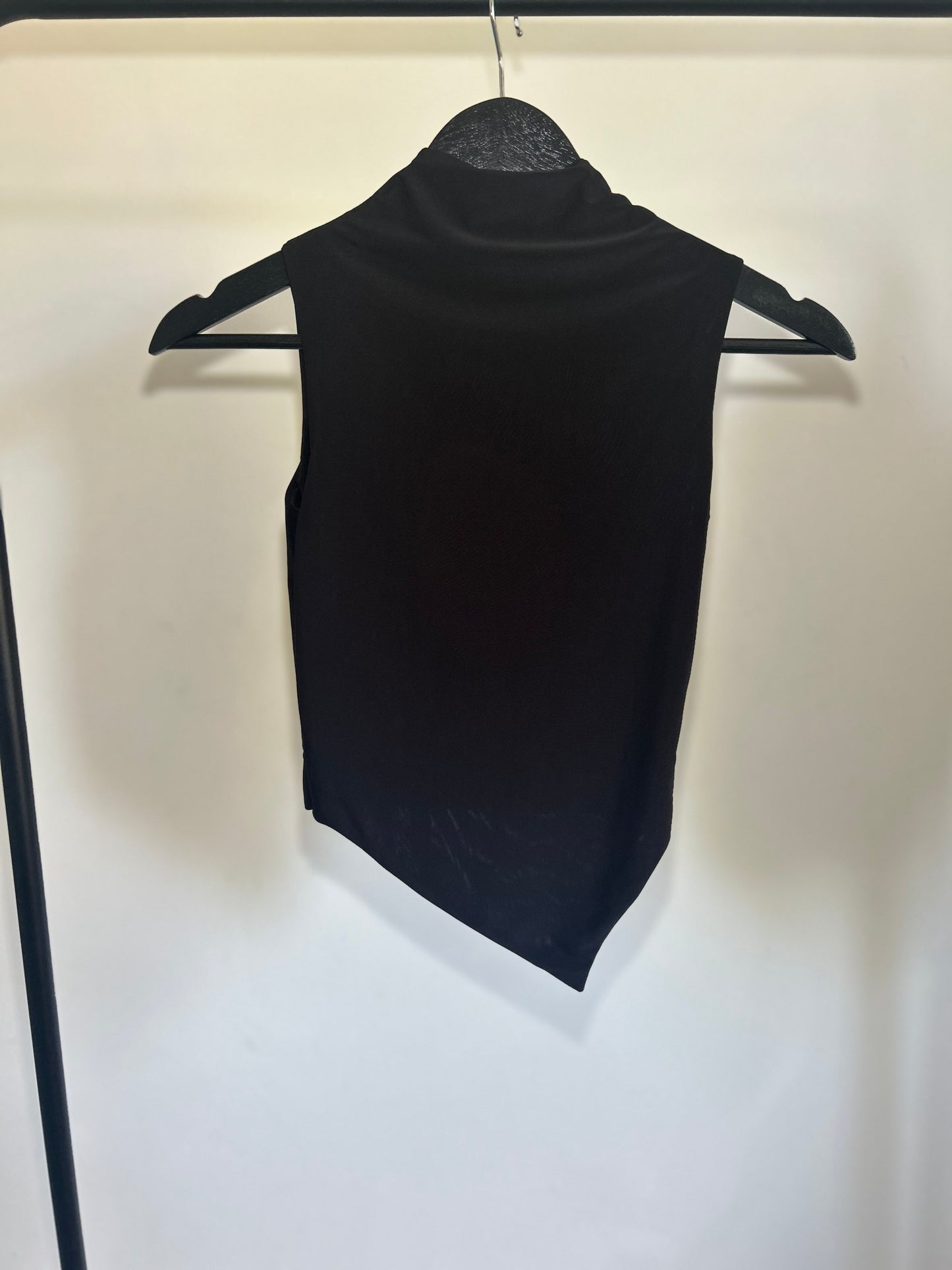 SLINKY HIGH NECK GATHERED ASYMMETRICAL HEM TOP