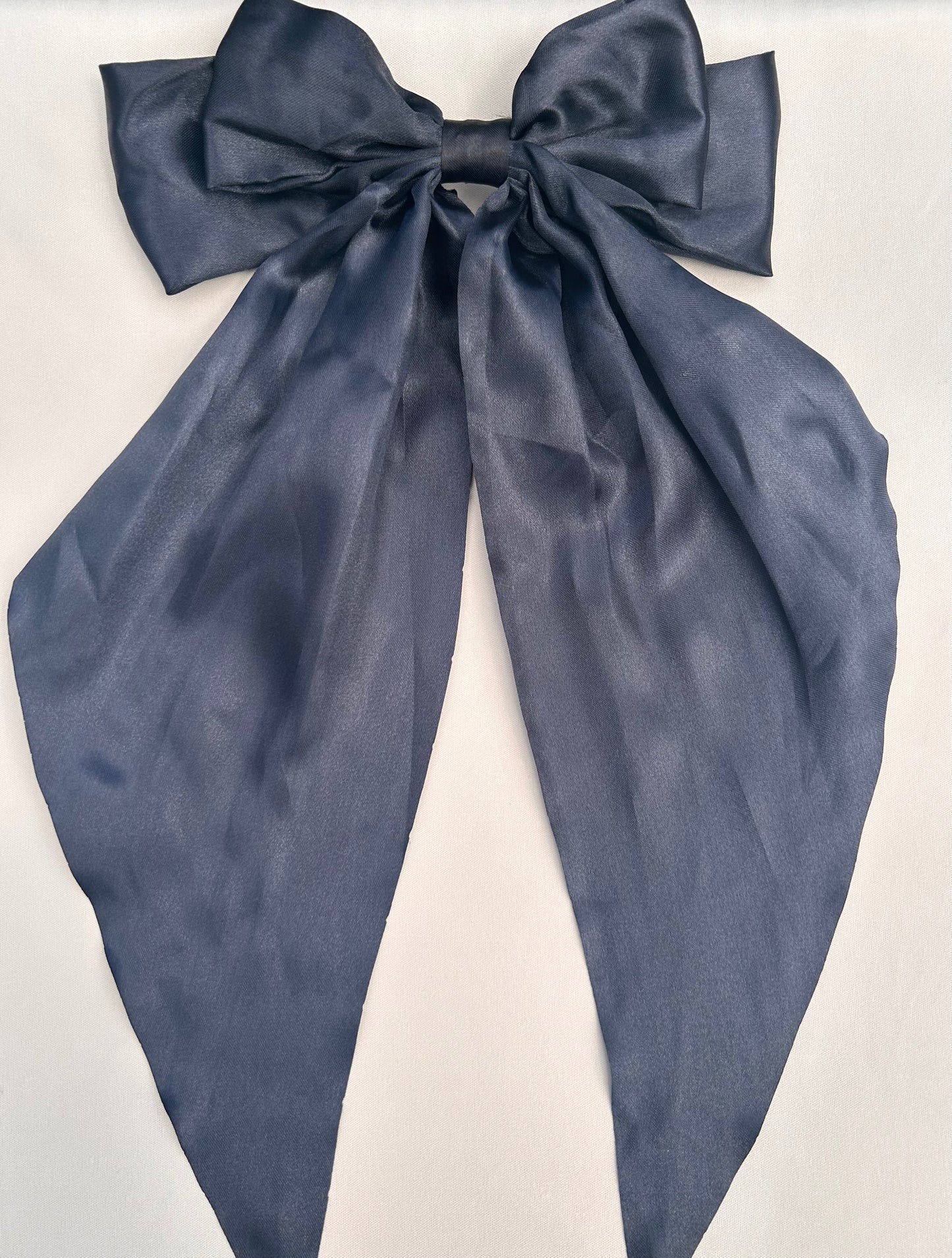 OVERSIZED SATIN HAIR BOWS