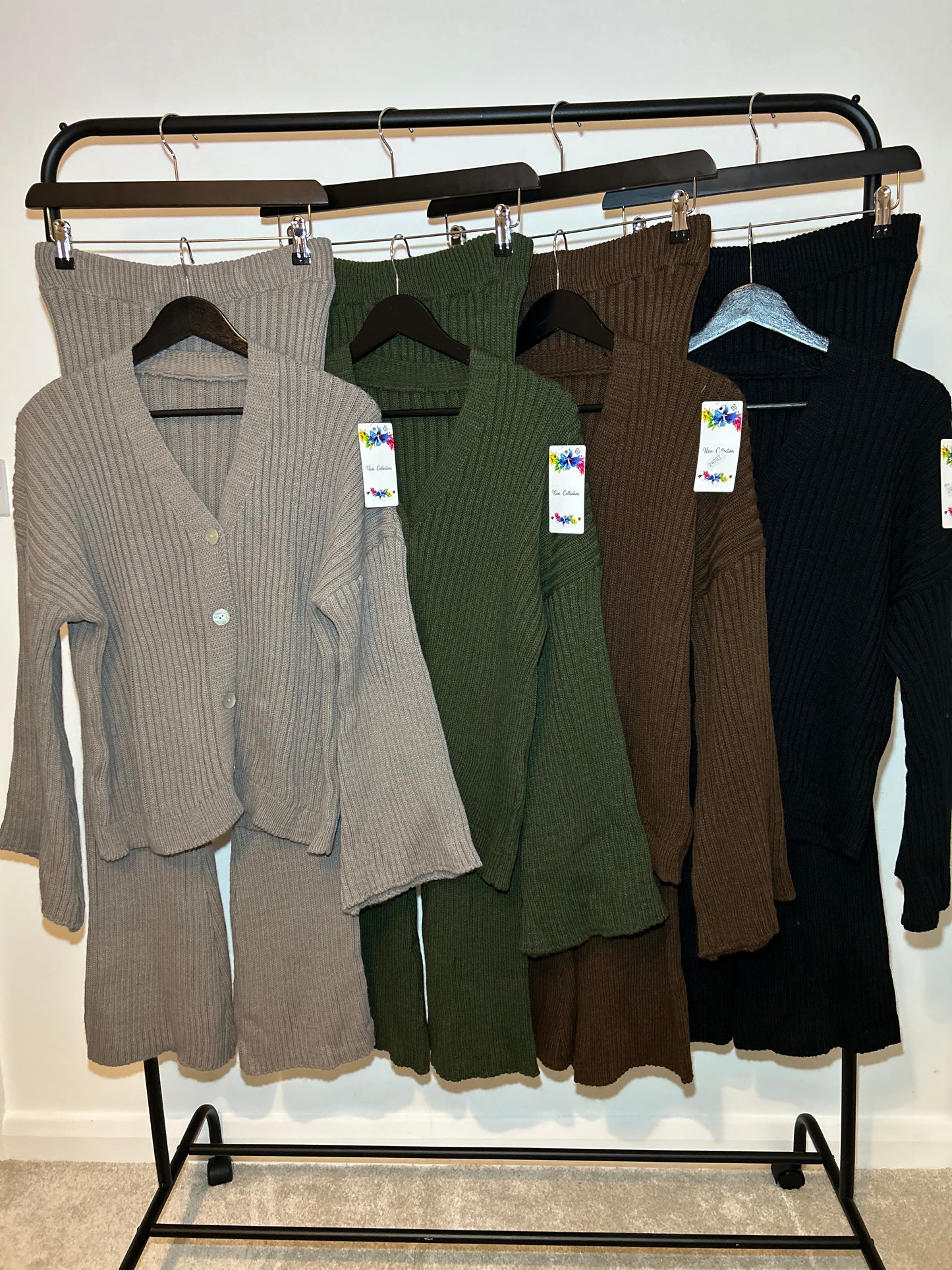 KNITTED CARDIGAN AND FLARED SET