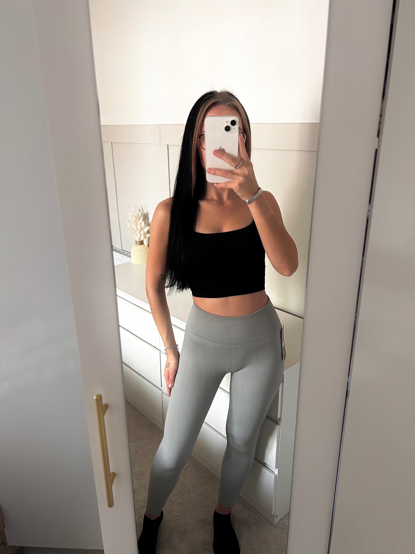 THICK HIGH WAISTED RIBBED LEGGINGS
