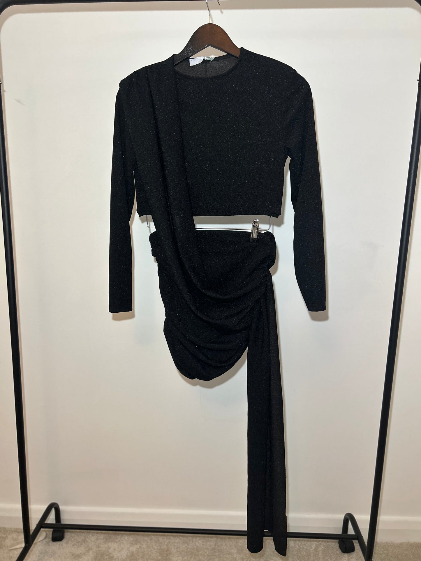 GLITTERY DRAPE DRESS/CO-ORD