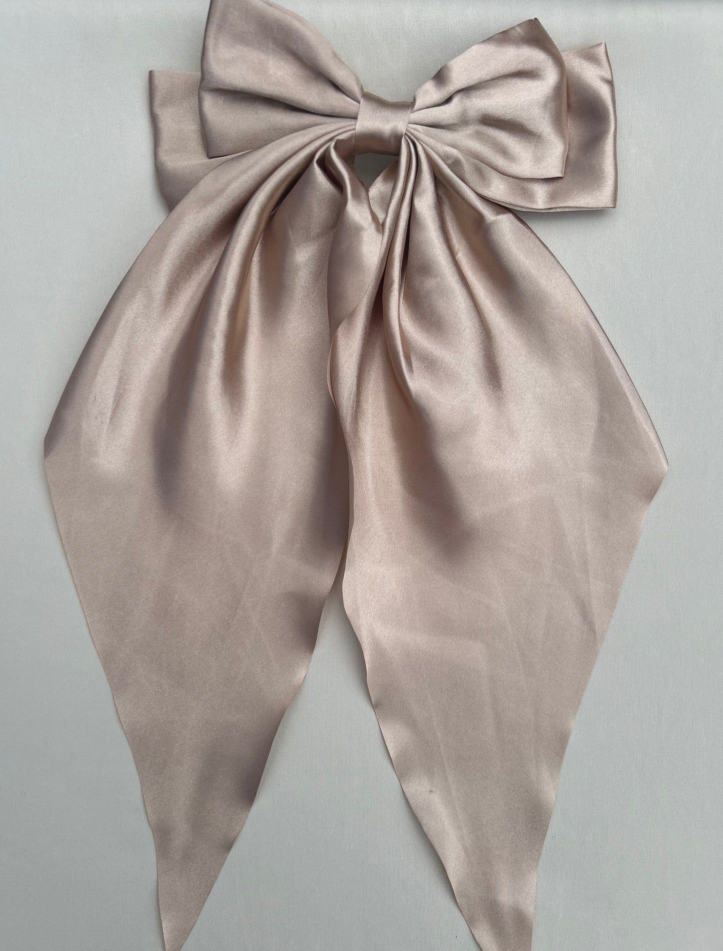 OVERSIZED SATIN HAIR BOWS