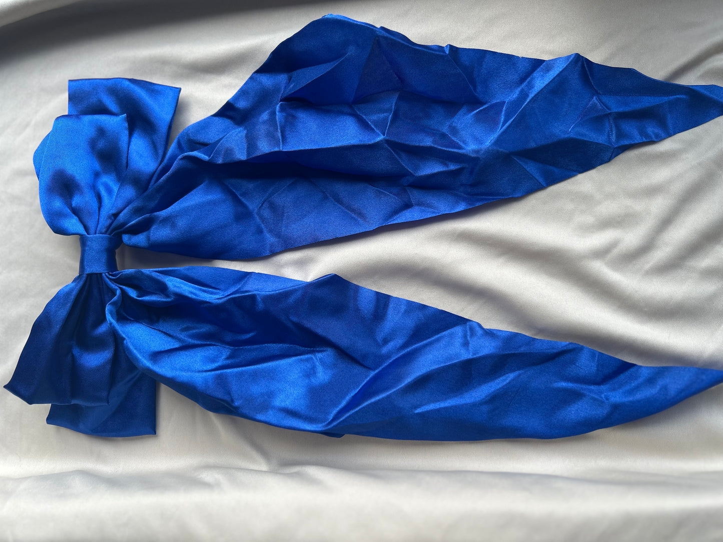 OVERSIZED SATIN HAIR BOWS
