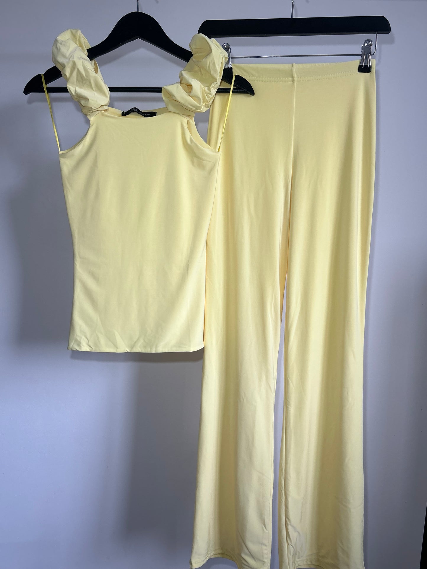 FRILL SLEEVE FLARED SLINKY CO-ORD