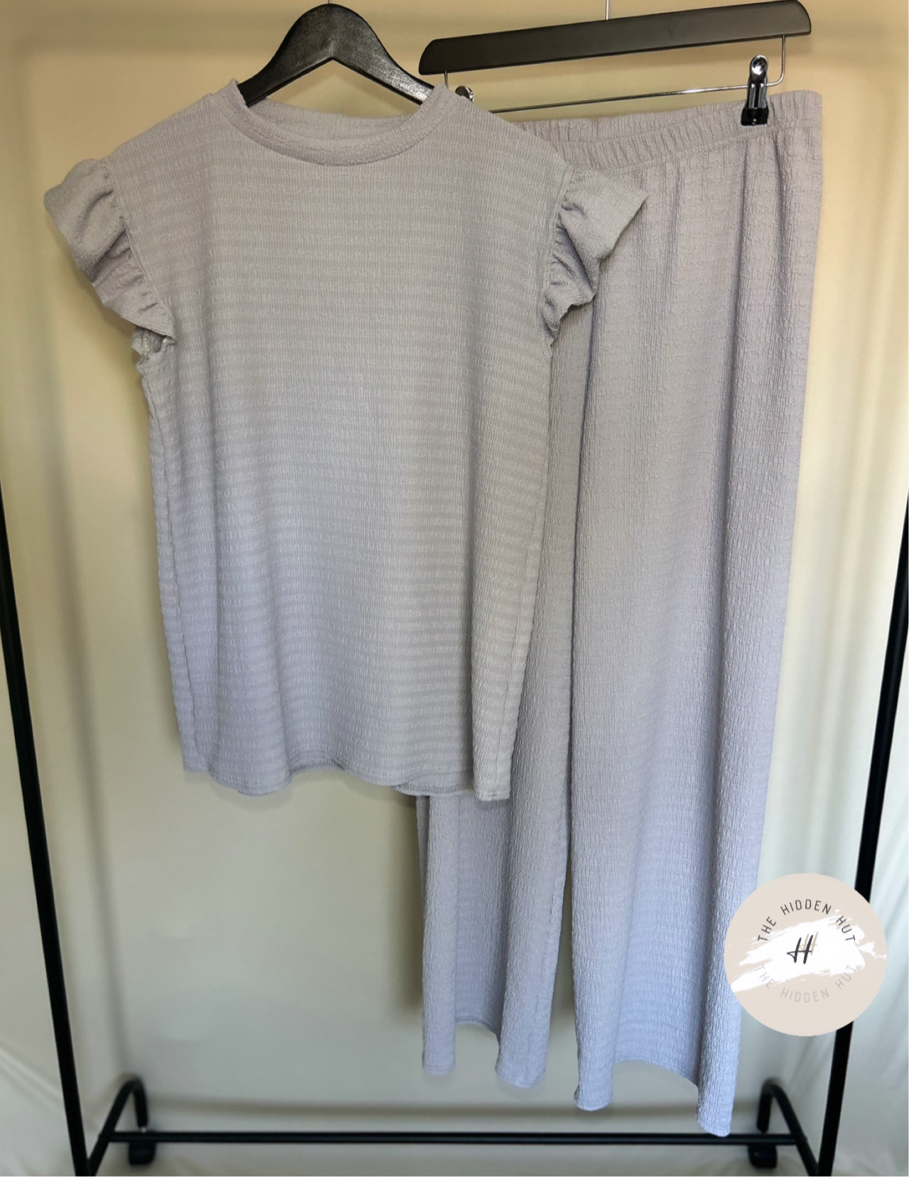 PLUS SIZE TEXTURED FRILL SLEEVED LOUNGE SET