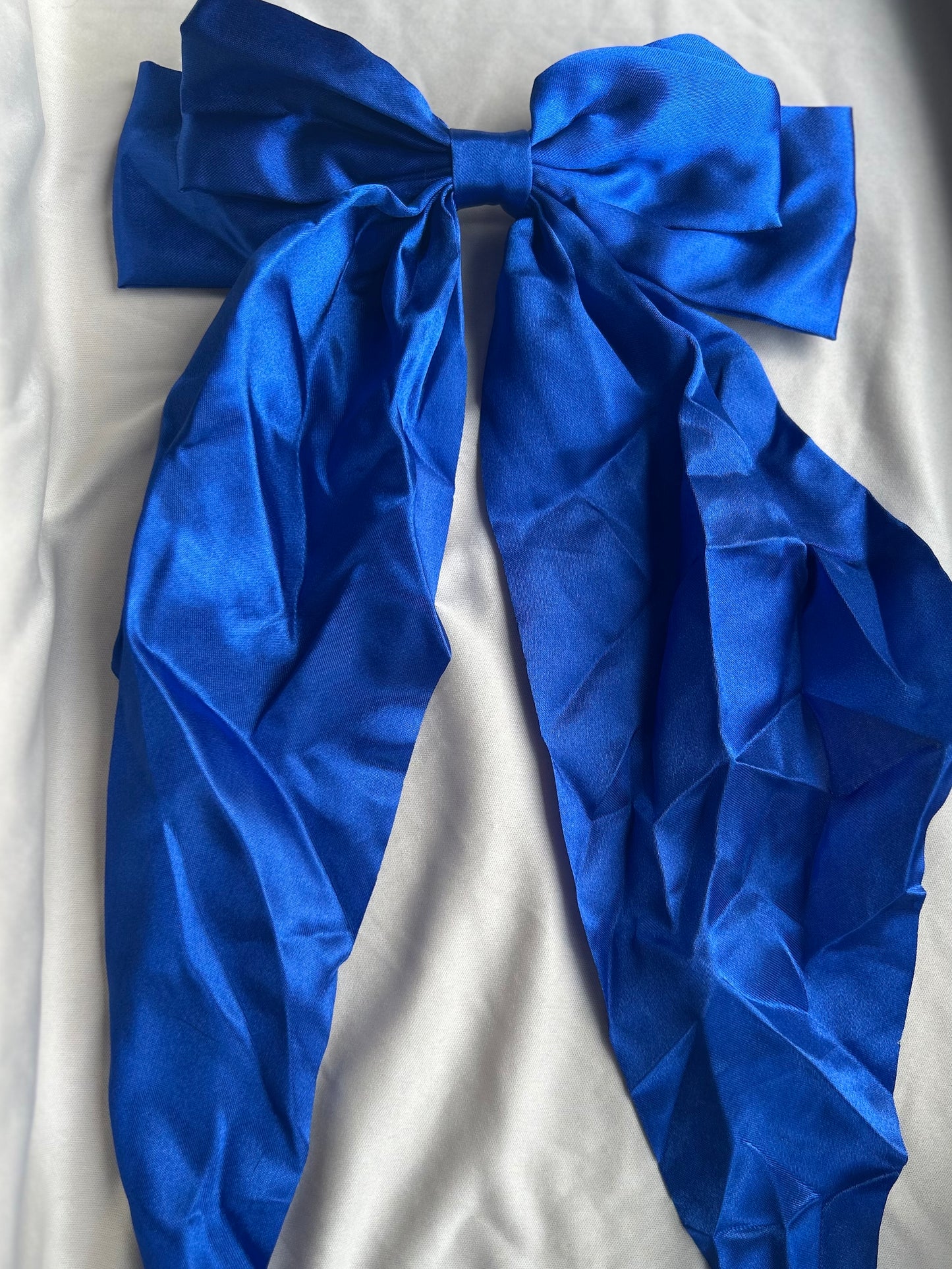 OVERSIZED SATIN HAIR BOWS