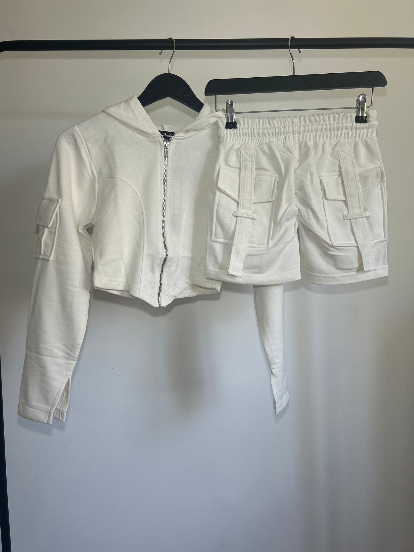 CROPPED ZIP UP HOODIE & RUCHED SHORTS CO-ORD