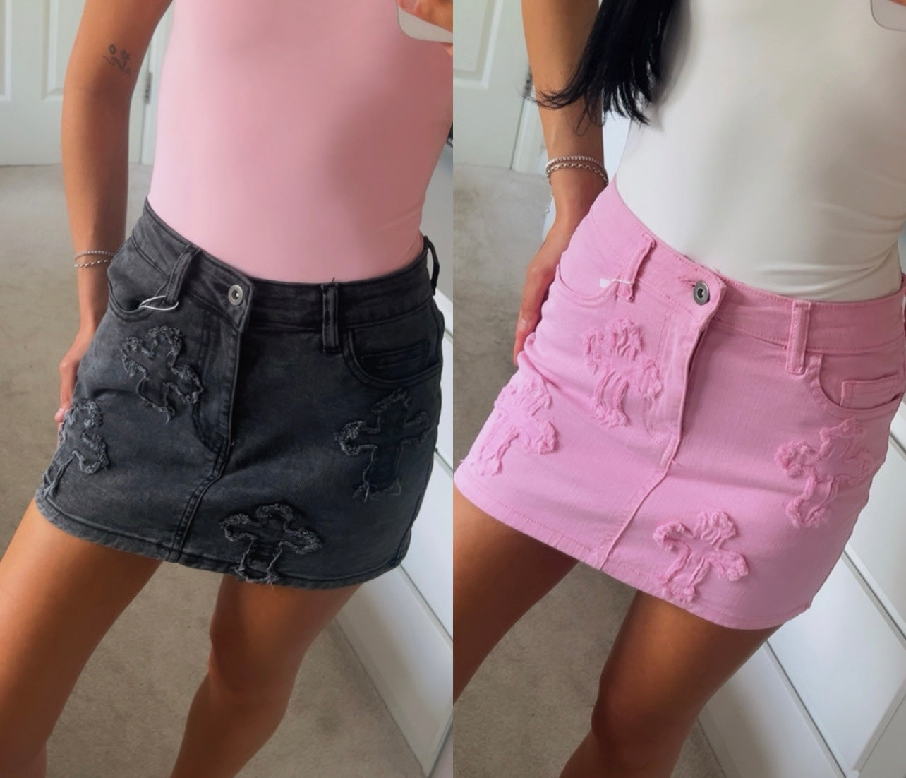 CROSS EMBROIDERED DEMIN SKIRTS