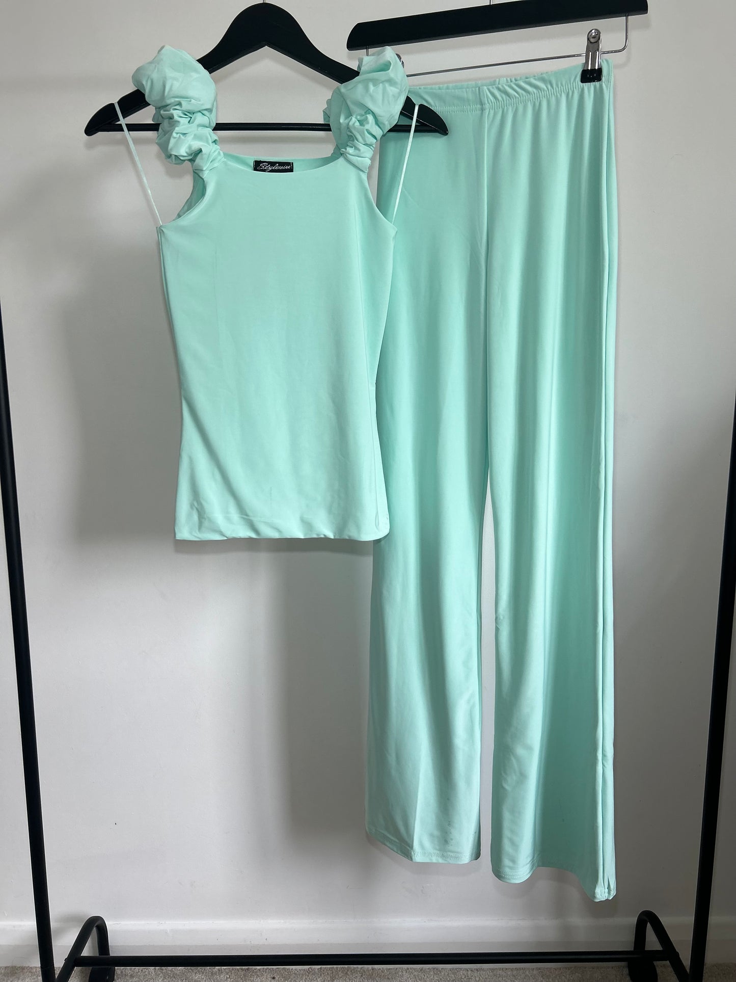 FRILL SLEEVE FLARED SLINKY CO-ORD