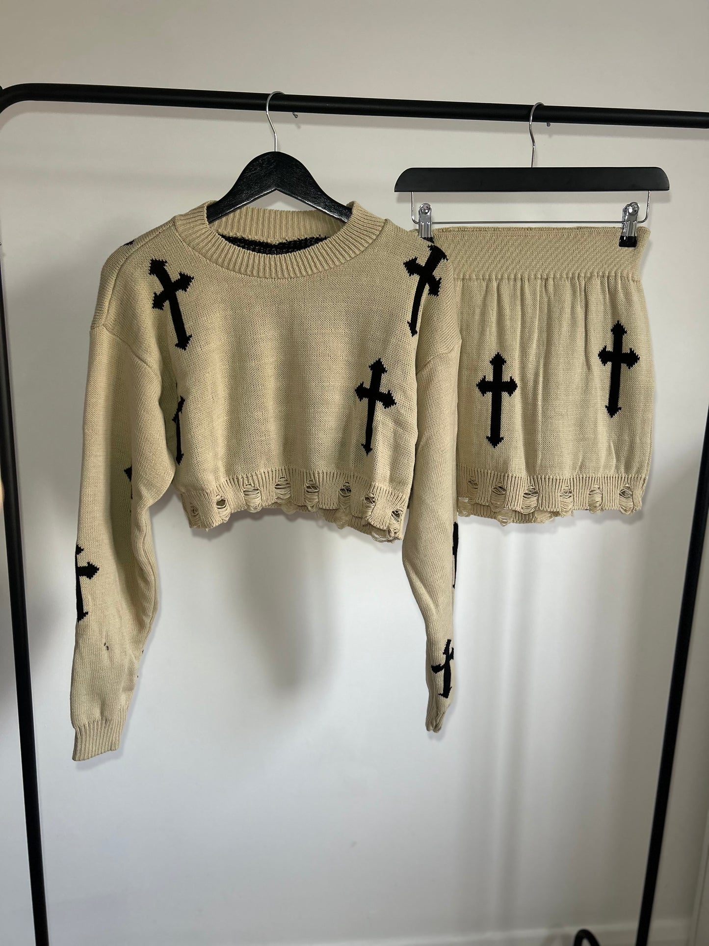 KNITTED CROSS SKIRT AND JUMPER CO-ORD