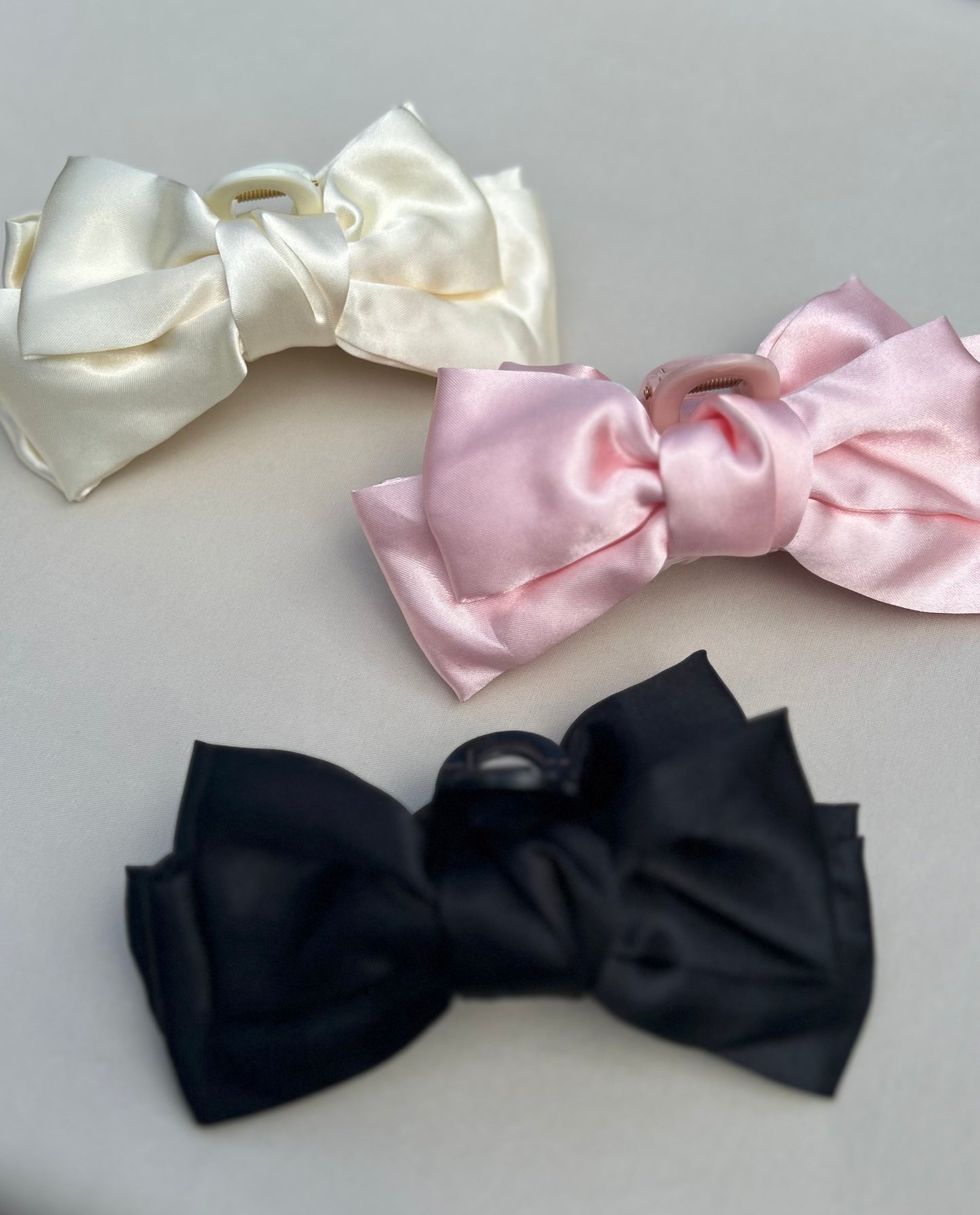 LARGE HAIR BOW CLAW CLIP