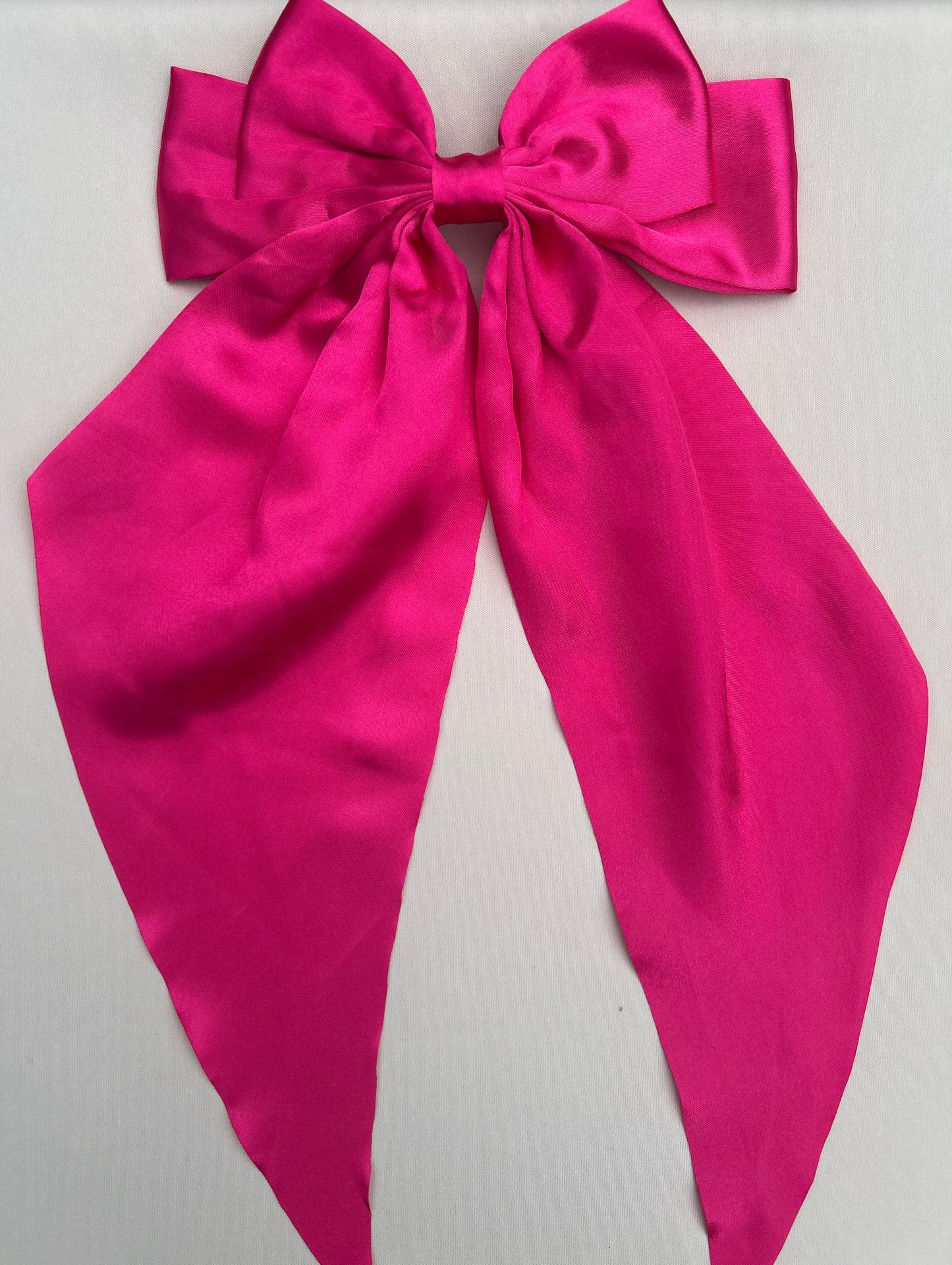 OVERSIZED SATIN HAIR BOWS