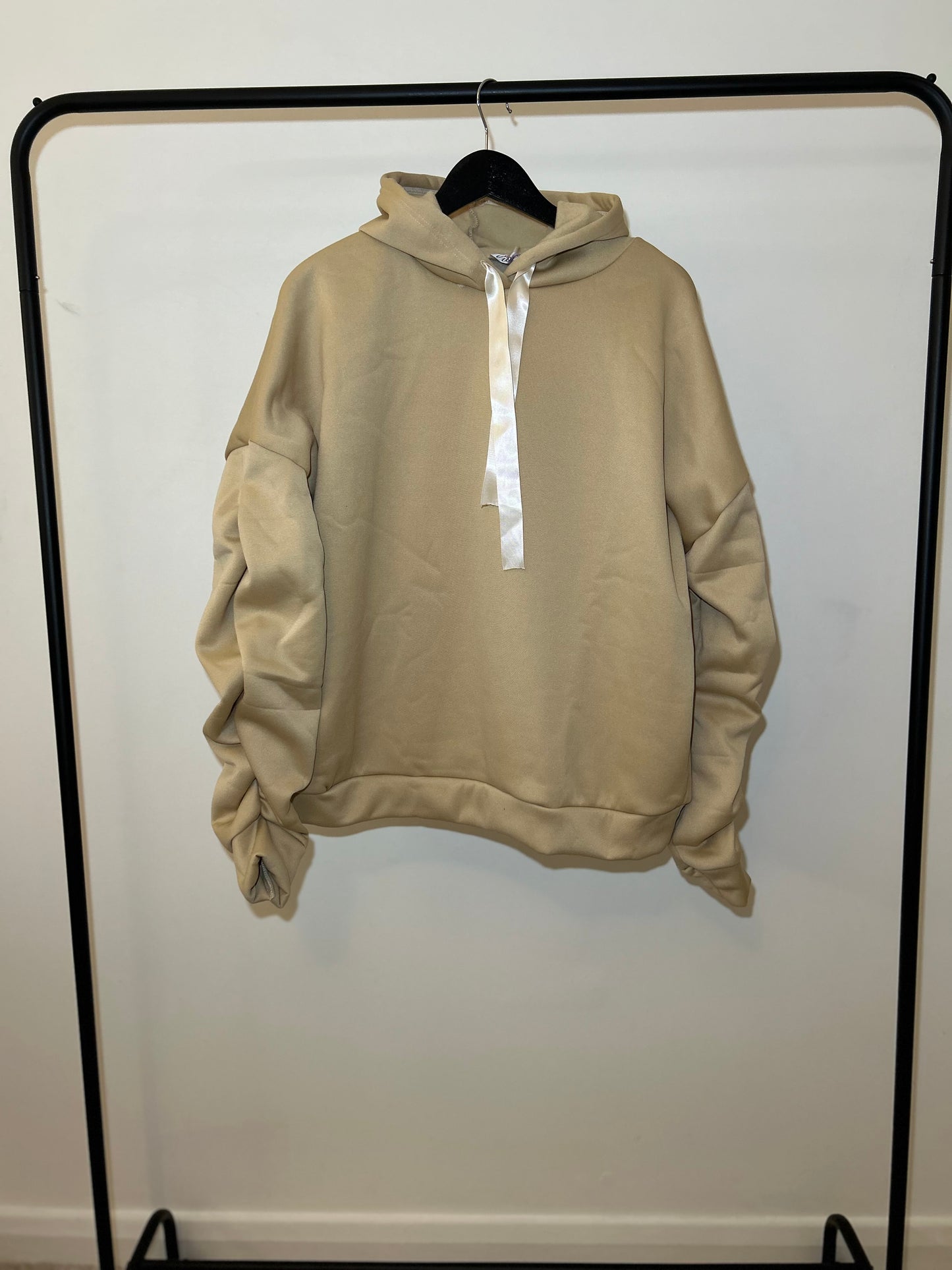 OVERSIZED RUCHED RIBBON HOODIES