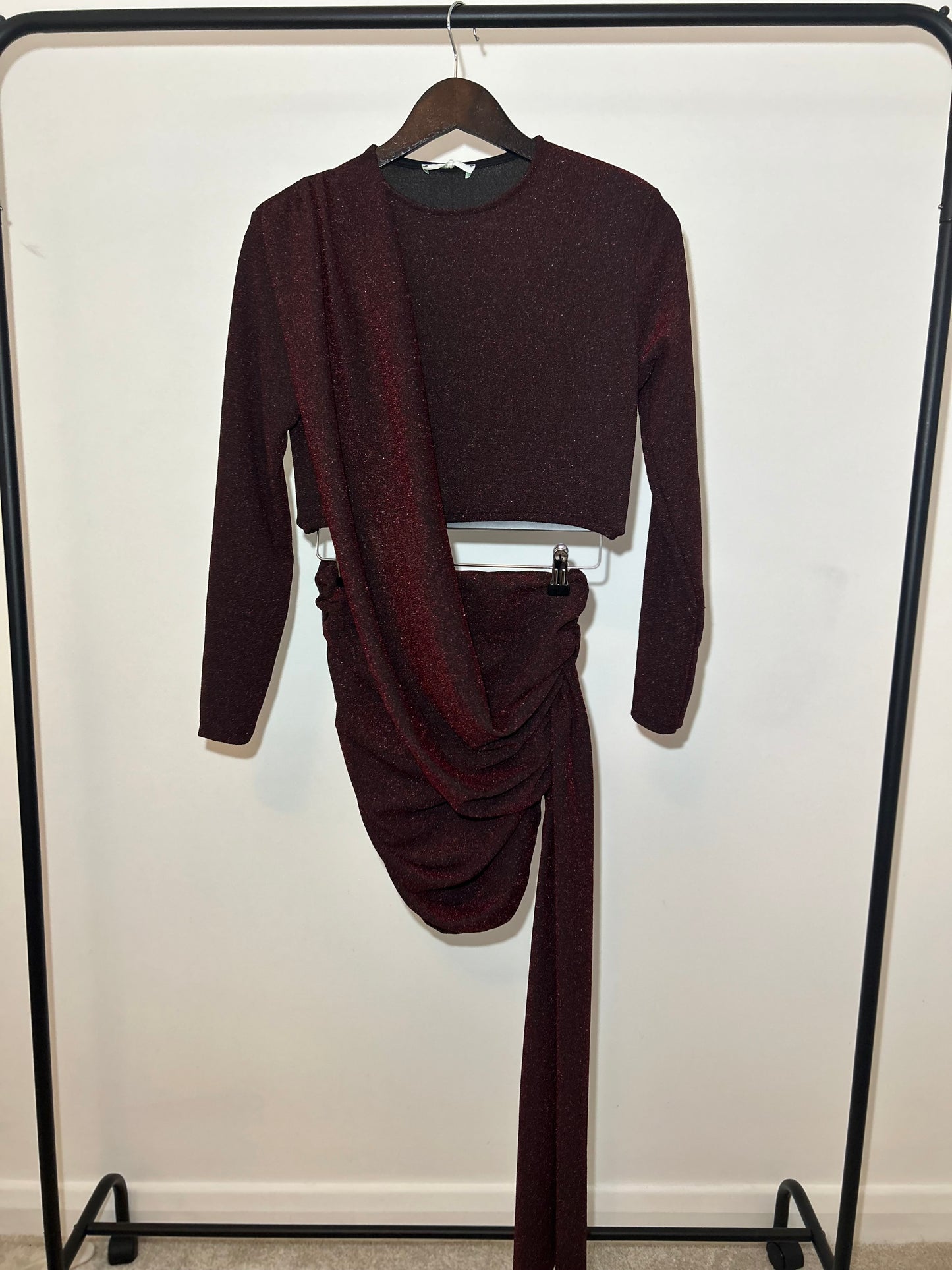 GLITTERY DRAPE DRESS/CO-ORD
