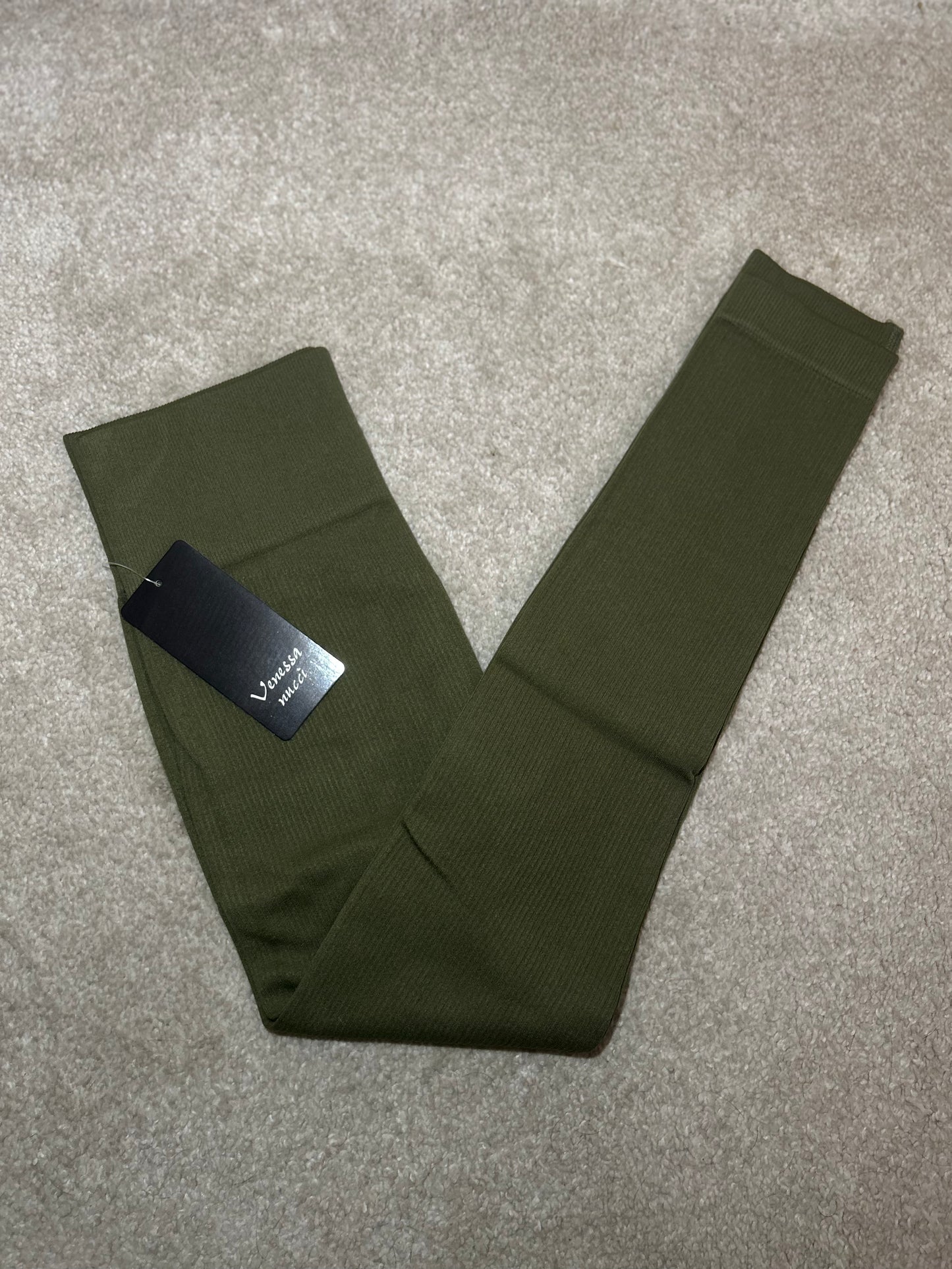 THICK HIGH WAISTED RIBBED LEGGINGS