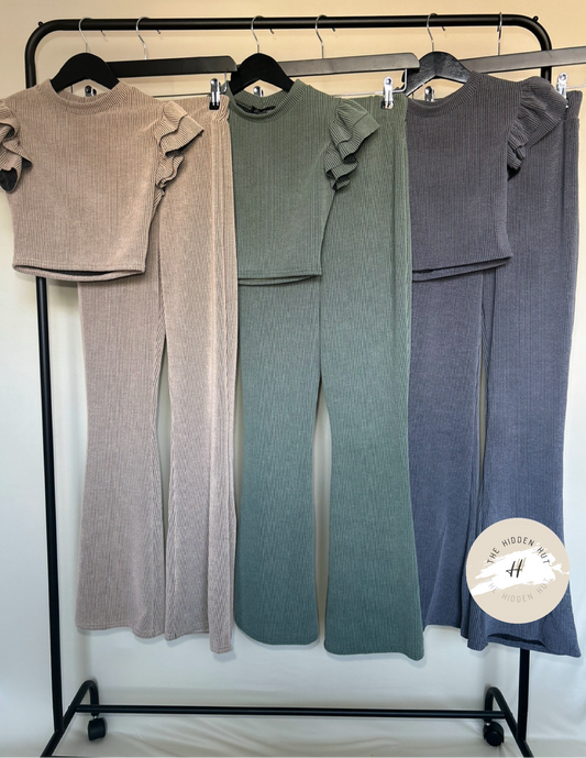 RIBBED FRILLED SET