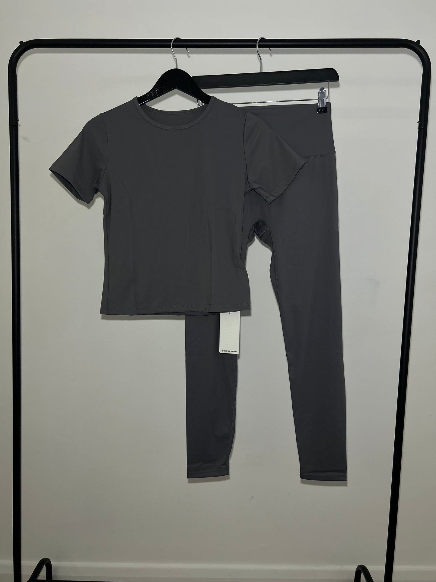 SLINKY SHORT SLEEVED GYM SET
