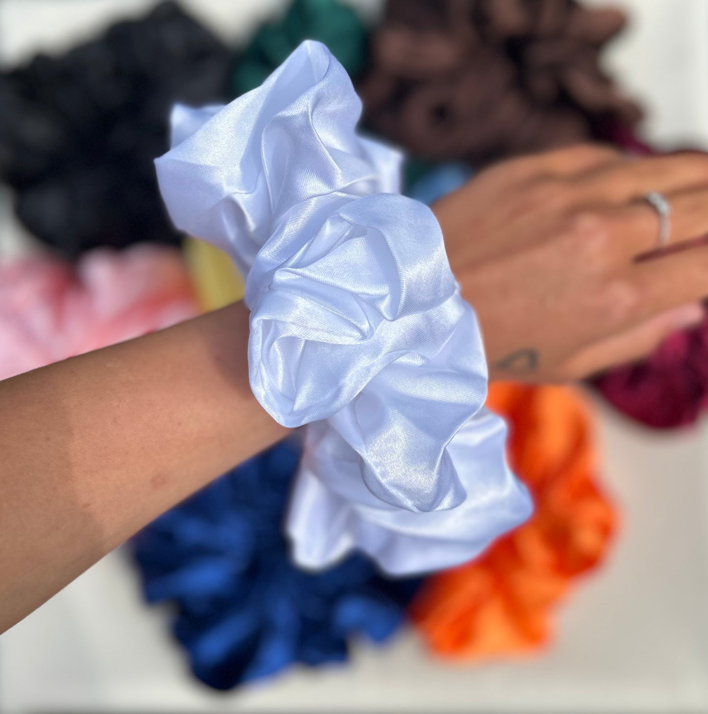 XL SATIN SCRUNCHIES