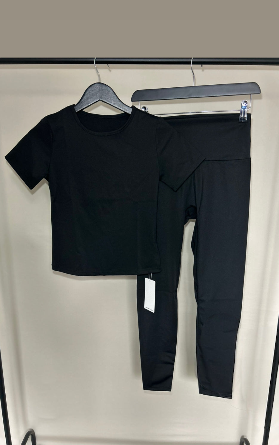SLINKY SHORT SLEEVED GYM SET
